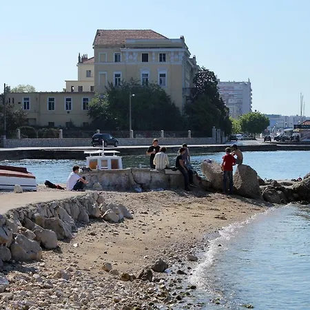 With Parking Space - 18338 * 扎达尔