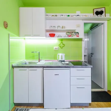 With Parking Space - 18338 * 扎达尔