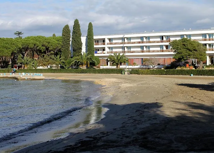 With Parking Space - 18338 公寓 扎达尔